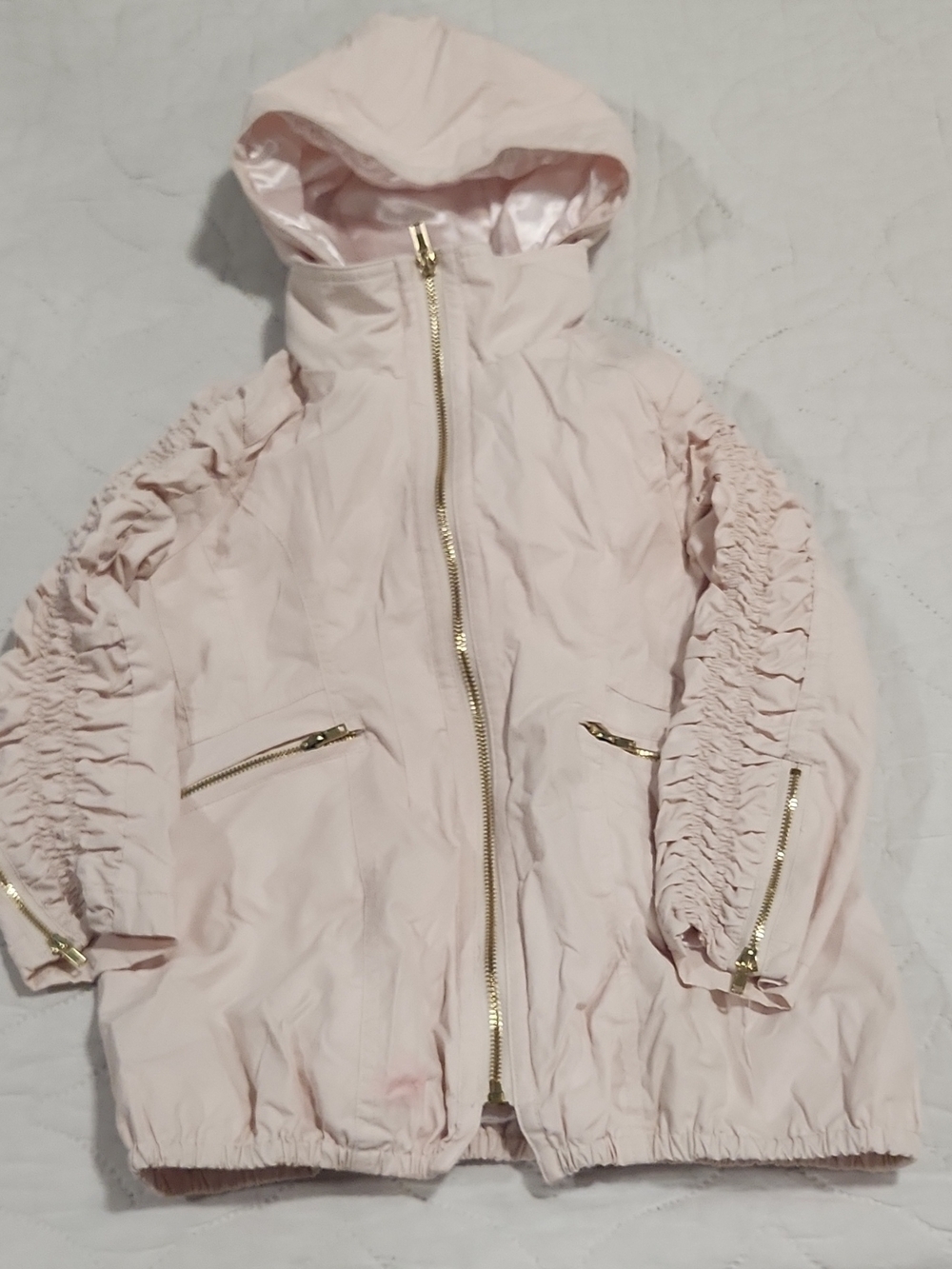 Girls' Light Pink Hooded Puffer Jacket with Ruched Sleeves